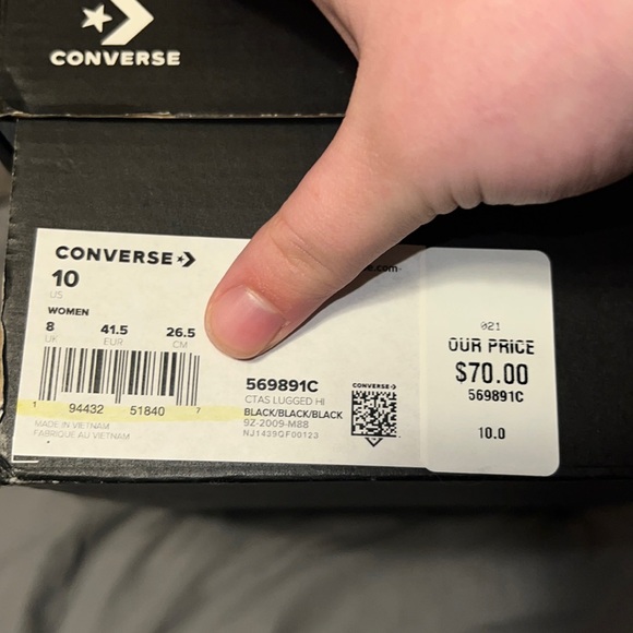 High Top Converse. - Picture 2 of 2